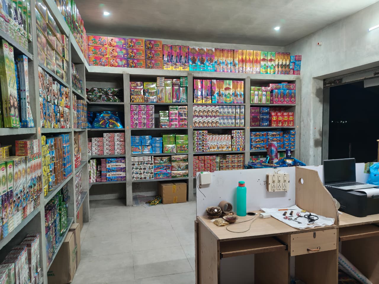 Diwali Gift Boxes & Factory Batches