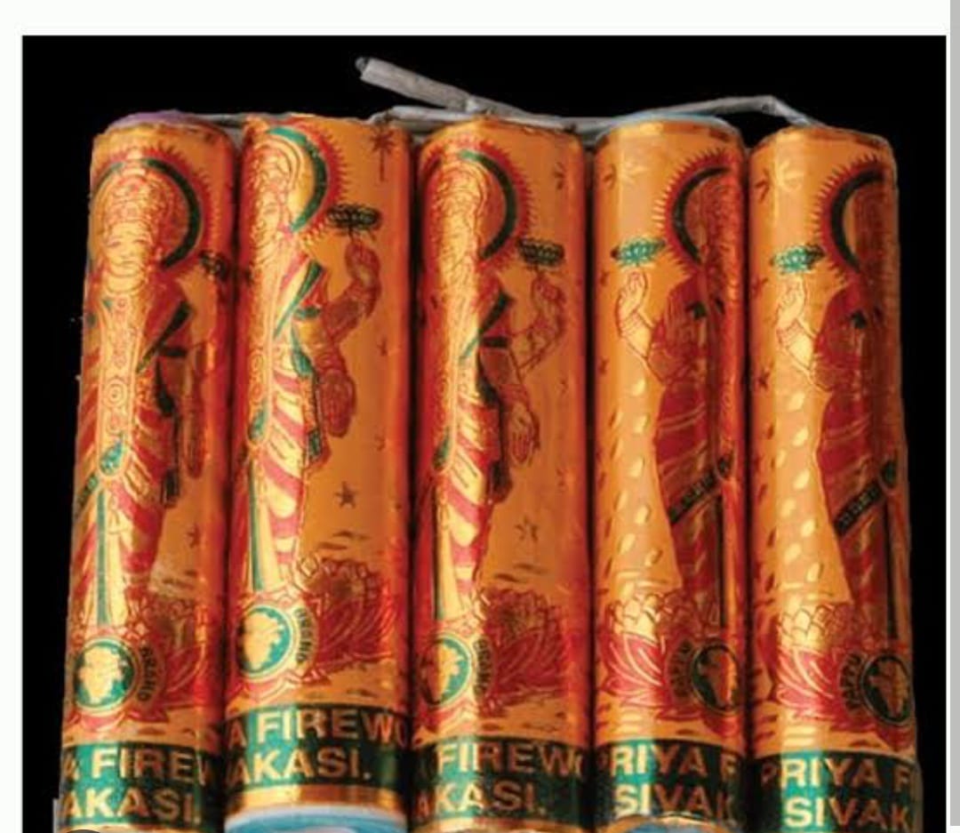 4"Gold Lakshmi — Dhaya Crackers Sivakasi